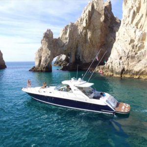 private yacht tour cabo
